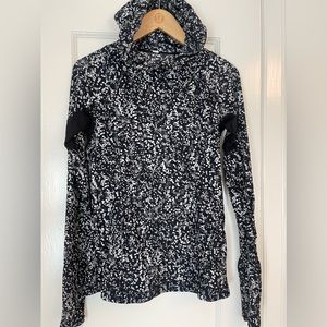 Lululemon Chrissy Water Bound Hoodie Rash Guard Swim Top UV Protection